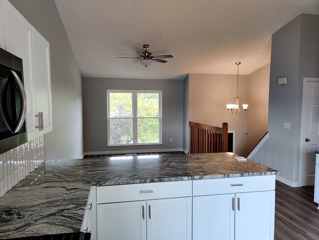 Building Photo - 4211 Aruba Dr