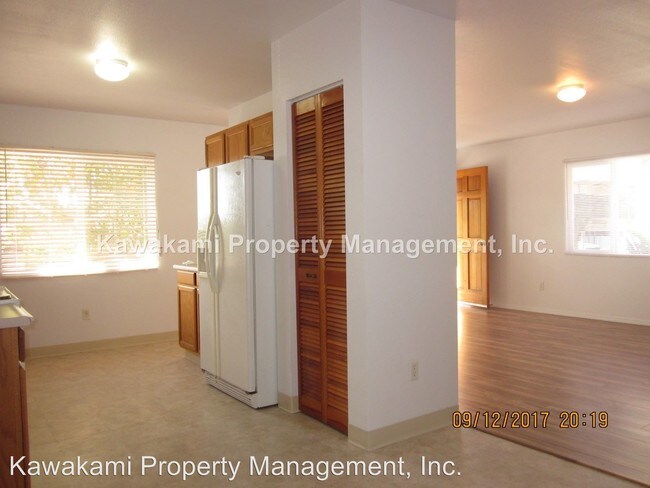 Building Photo - 1234 Halona Pl