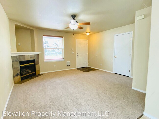 Building Photo - 2 br, 1 bath House - 3167 NE Wells Acres Rd