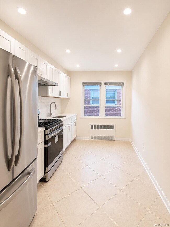Foto del edificio - 61-34 76th St