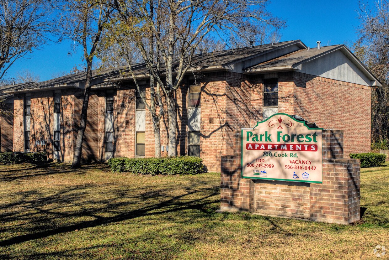 Foto del edificio - Park Forest Apartments