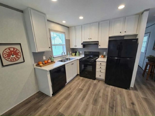Foto del edificio - 121 Lynn Ln