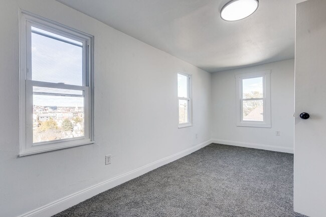 Photo - 2439 Arlington Ave Apartment