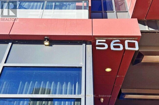 Photo du bâtiment - 560-560 Front St W