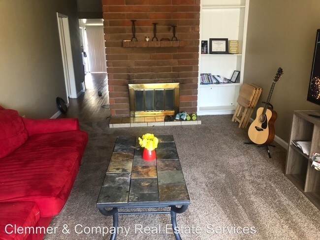 Building Photo - 2 br, 2 bath Apartment - 7513 Quailwood Dr