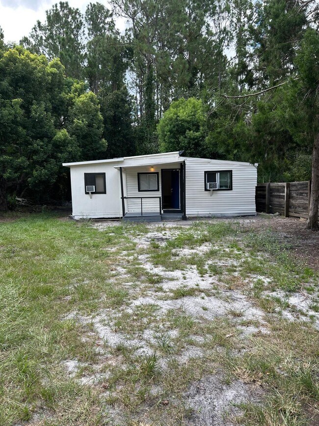 Building Photo - 28710 Hibiscus Ave