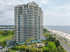 Building Photo - 2668 Beach Blvd