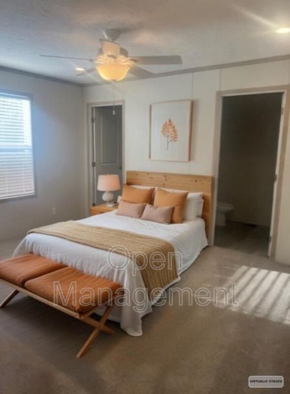 Foto del edificio - 825 1st Ave E