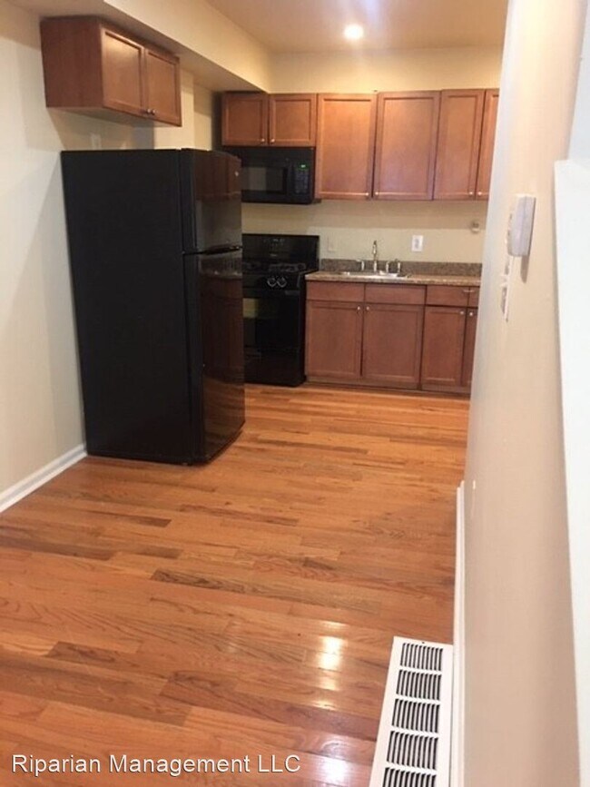 Building Photo - 3 br, 2 bath House - 205 S Calhoun Street