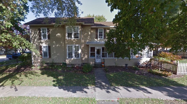 House from Ellsworth - 206 N Ellsworth St