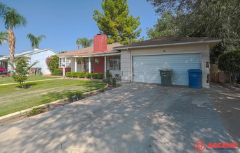 Building Photo - 3720 Apache Ave