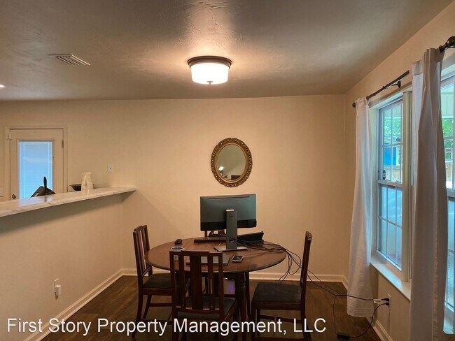 Building Photo - 3 br, 2 bath House - 2626 Oak Lane Drive