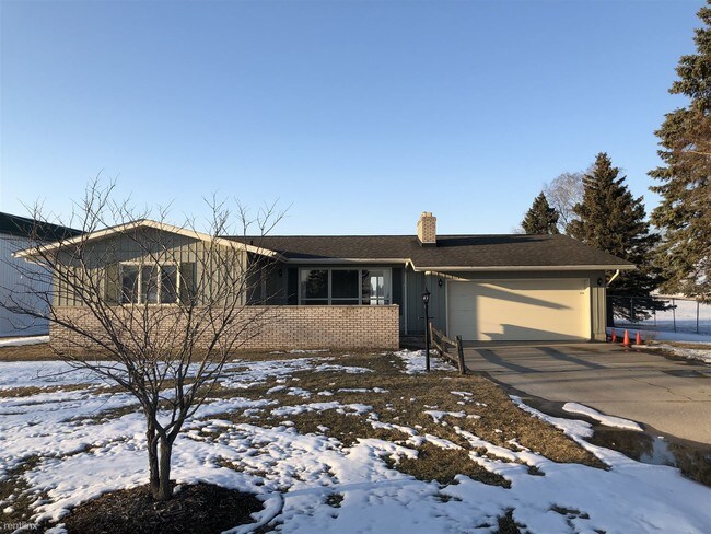Building Photo - 4 br, 2.5 bath House - West Ridge Ranch