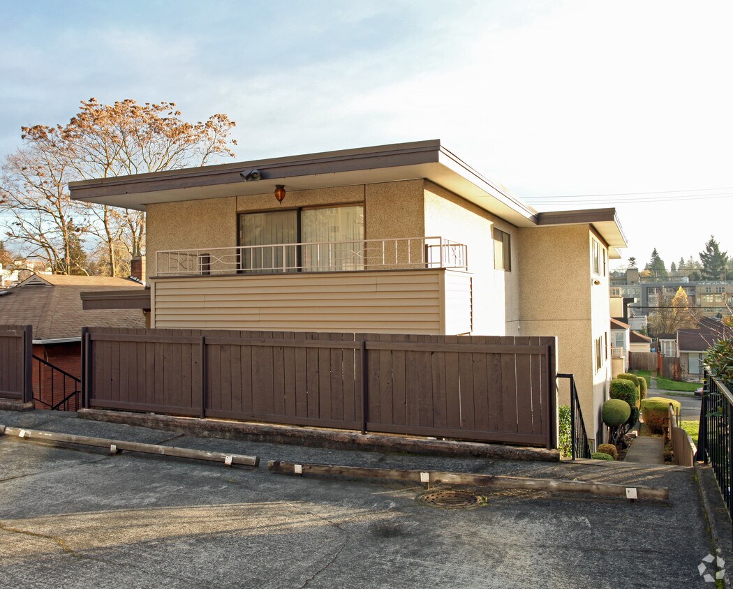 Foto del edificio - 3927 Woodland Park Ave