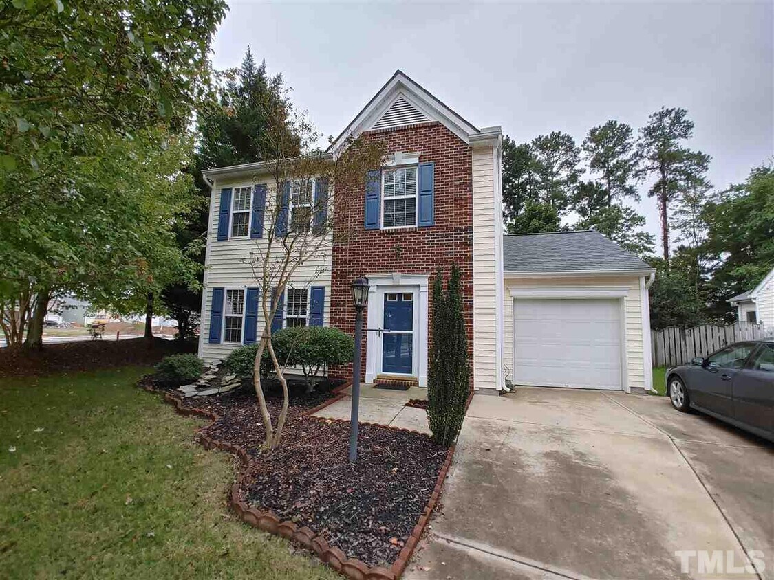 Primary Photo - 101 Taylor Glen Dr
