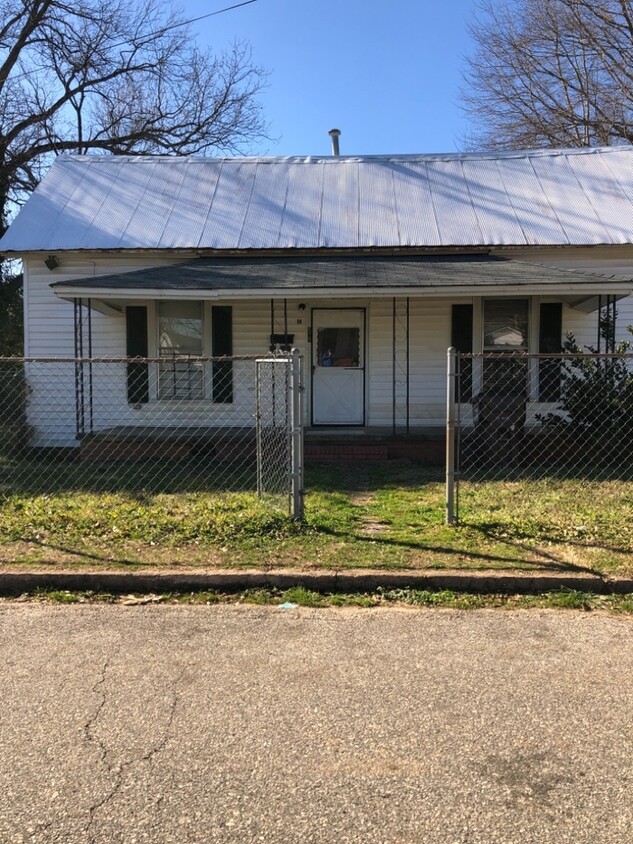 58 S Lyons St, Anderson, SC 29624 House Rental in Anderson, SC