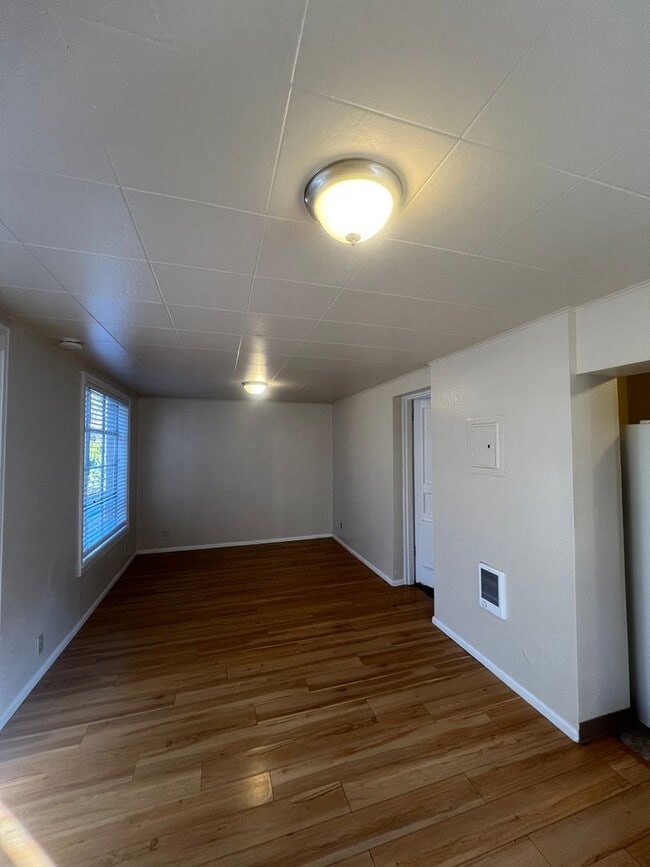 Building Photo - One bedroom ground floor unit