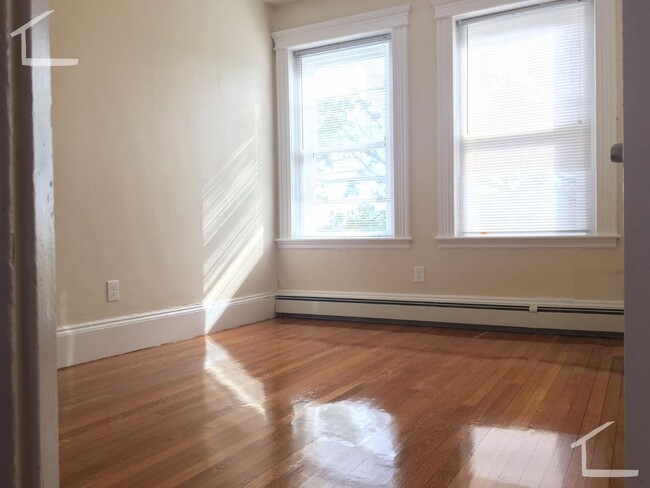 Photo - 1323 Commonwealth Ave Apartment