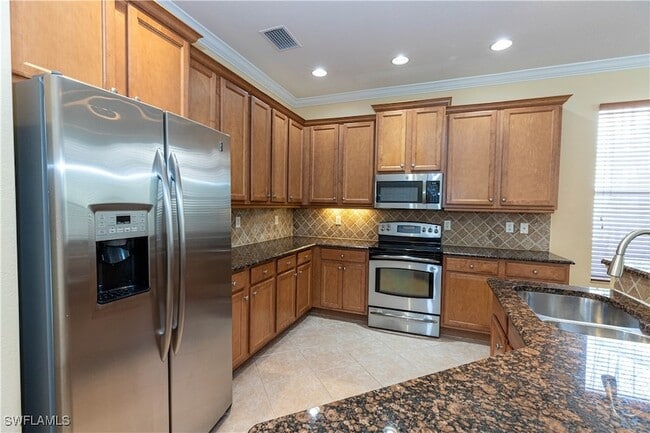 Building Photo - 10094 Mimosa Silk Dr