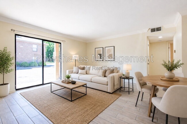Photo - 106 East Florence Avenue Apartment