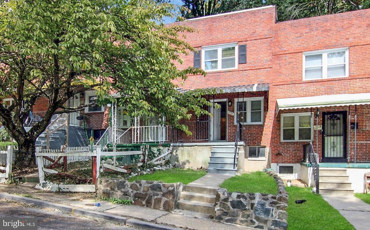 Primary Photo - 3420 Hilldale Pl