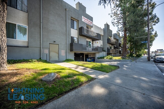 Foto del edificio - 14201 Victory Blvd