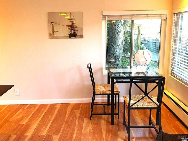 Foto del edificio - 2371 Vista Del Mar