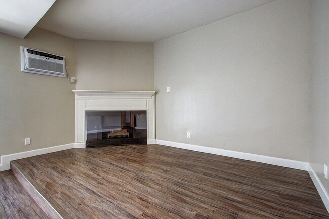Interior Photo - eight70