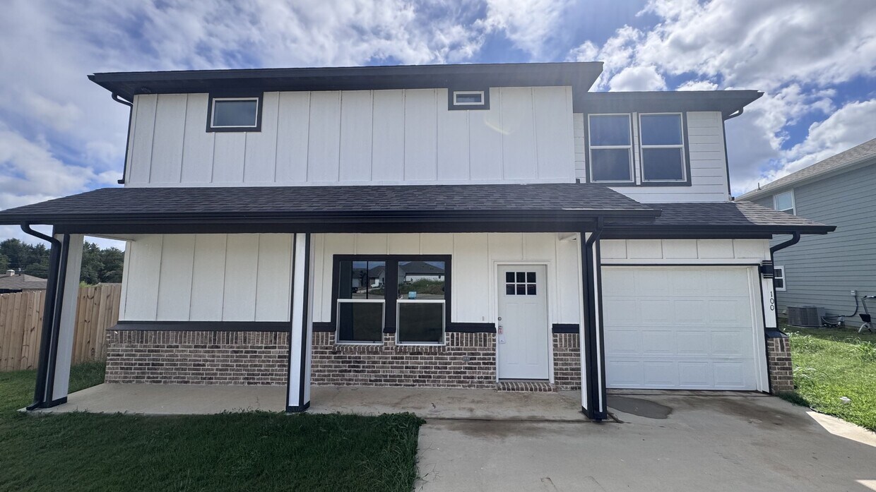 Primary Photo - 100 Rams Dr