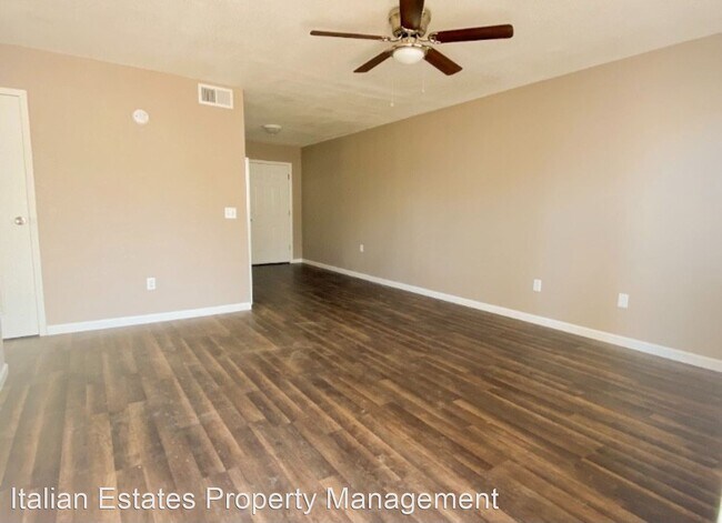 Building Photo - 2 br, 1 bath House - 1315 Yuma St.