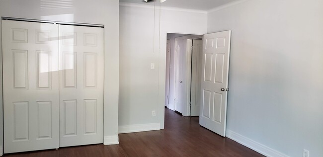 Large Bedroom - 6532 N Sacramento Ave