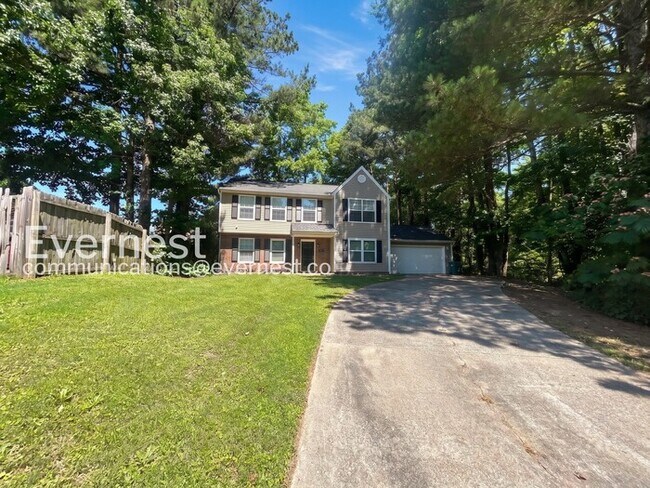 Foto del edificio - Limited Time Special Offer / Modern Home with Fenced Yard and 2-Car Garage! / 3 Beds 2.5 Baths Av...