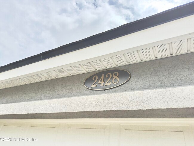 Foto del edificio - 2428 Raptor Rd