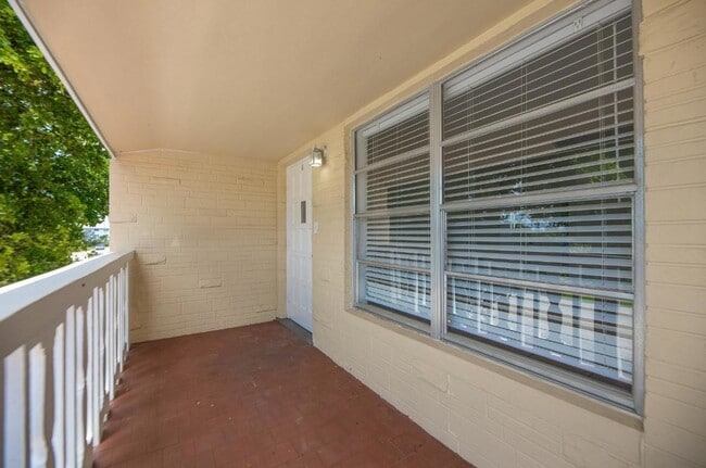 Foto del edificio - 1033 NW 30th Ct