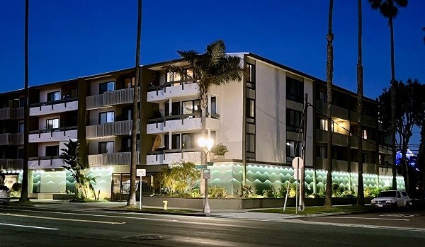 Hermoso frente con olas del mar. - OG Vista