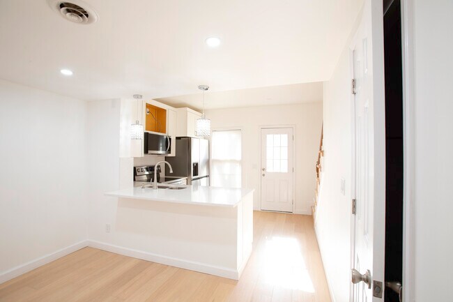 Foto del edificio - 1609 Deford Bailey Ave