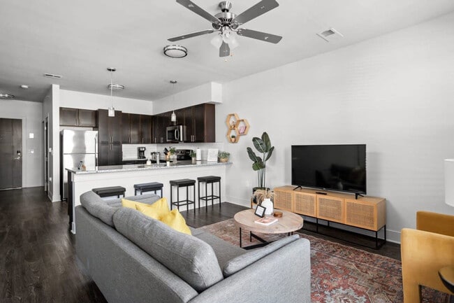 Building Photo - 8506 Westfield Blvd