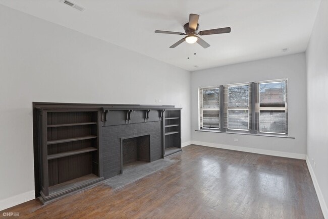 Building Photo - 4357 S King Dr