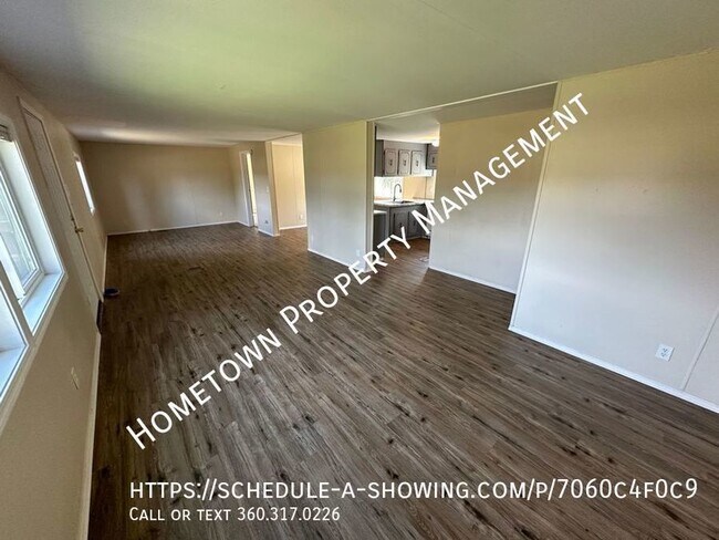 Building Photo - 3 Bedroom, 2 Bath Home in Roy - Available ...