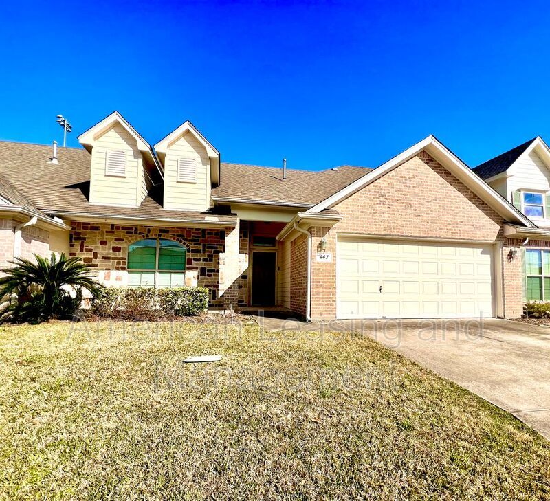Primary Photo - 447 Harbor Oaks Dr