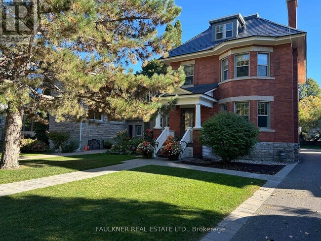 Photo du bâtiment - 724 Echo Dr