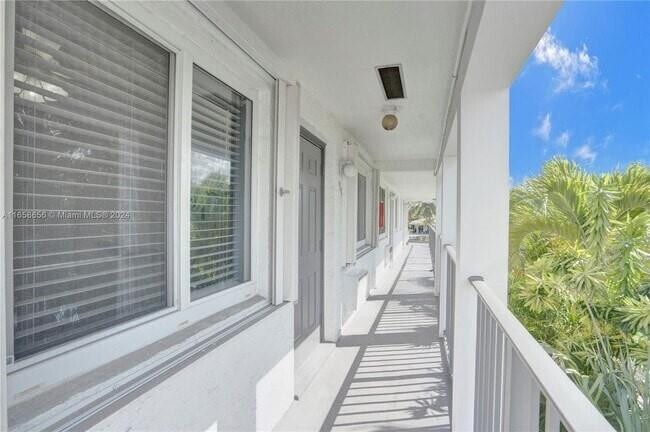 Foto del edificio - 1816 E Oakland Park Blvd