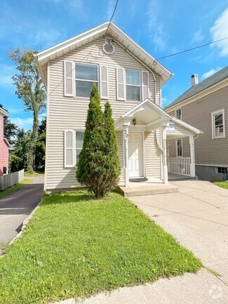 Building Photo - 70 Groton Ave
