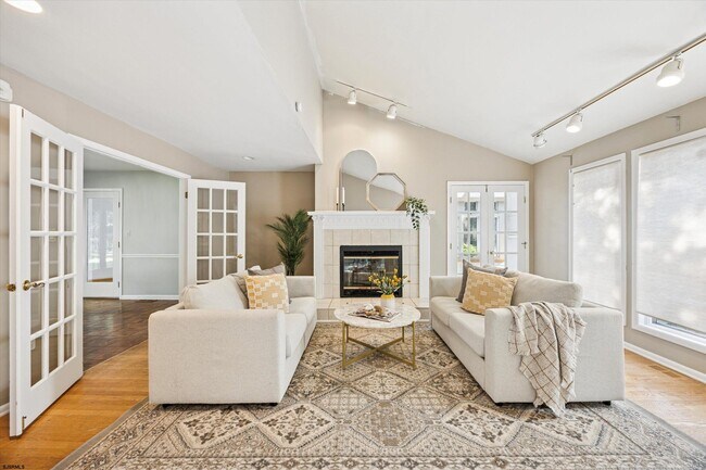 Foto del edificio - 2 Woodstock Dr