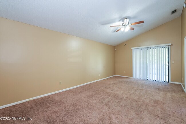 Foto del edificio - 2532 Townsquare Dr