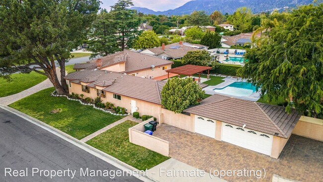 Building Photo - 4 br, 6 bath House - 3675 Locksley Dr