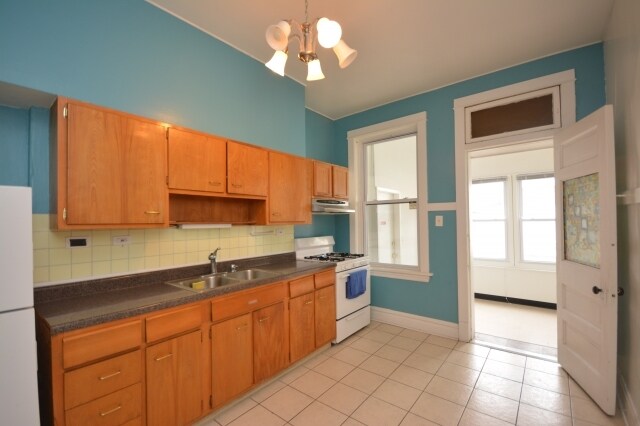 Foto del edificio - 5457 N Broadway St
