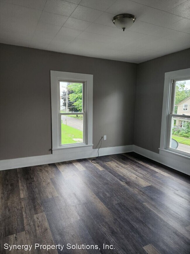 Building Photo - 4 br, 2 bath House - Second St 39 Richland