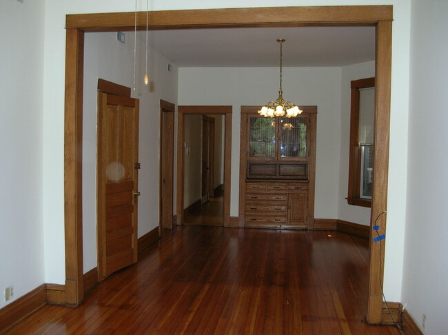 Dining Room - 2217 N Magnolia Ave