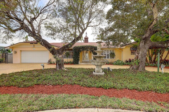 Building Photo - 12046 Prosperity Farms Rd
